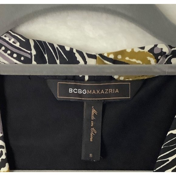 BCBGMAXAZRIA Dress Women Small Celestial Paisley Deep V-Neck Pockets NO BELT - Picture 6 of 10